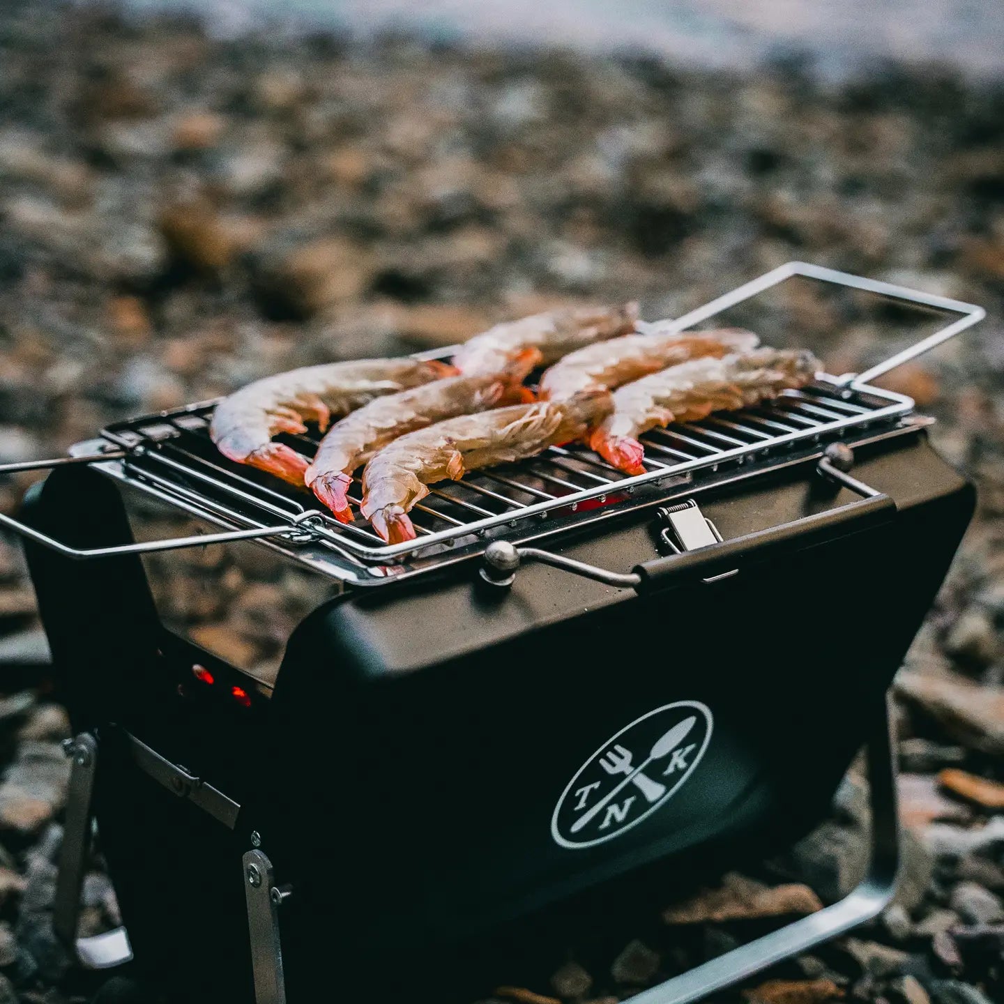 Barbecue portable à charbon en mallette – Compact & léger pour camping et voyage