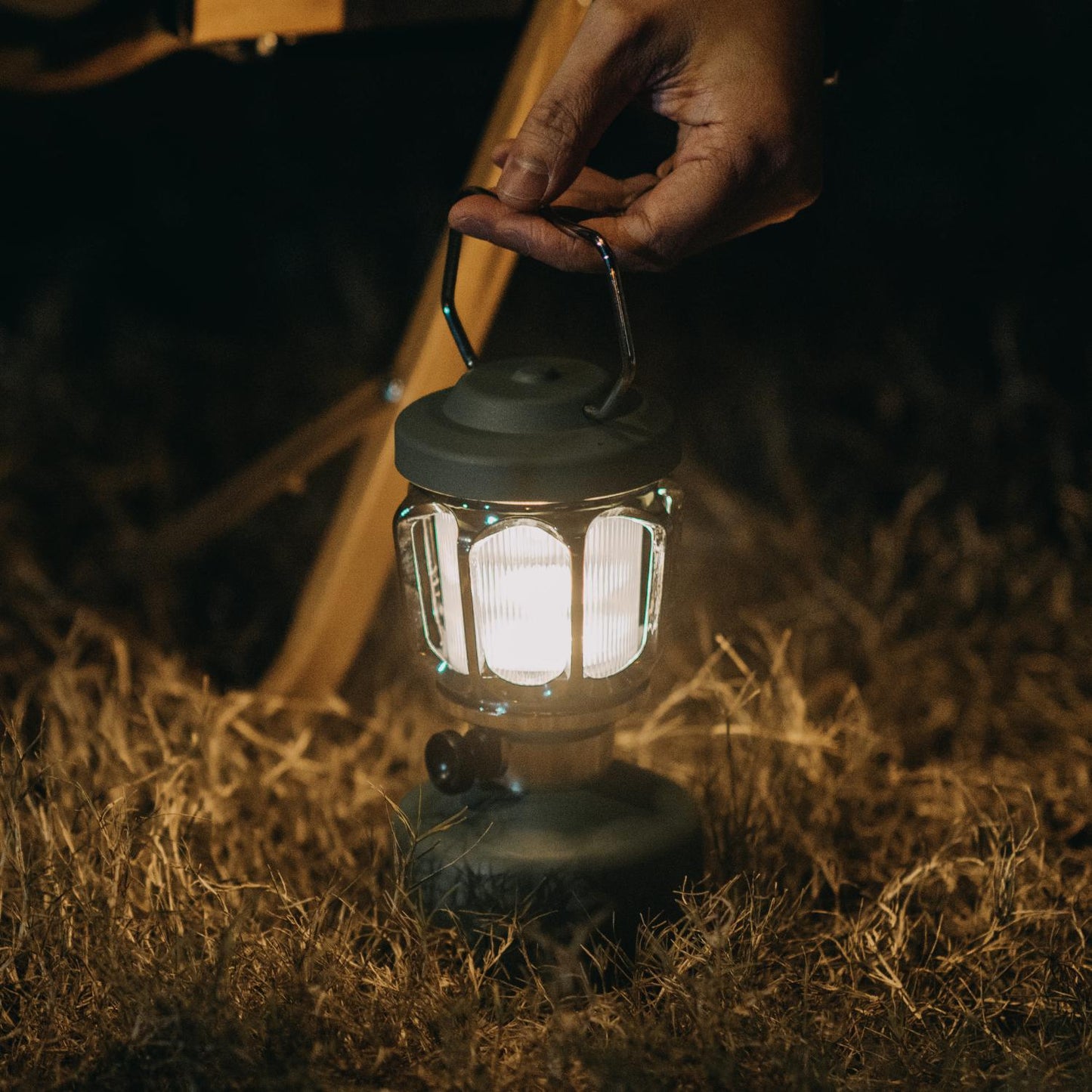 🌟 Lanterne LED sans fil Hurricane – Portable & puissante